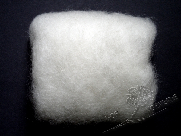 Wensleydale fleece natural white/ slightly bleached 500g